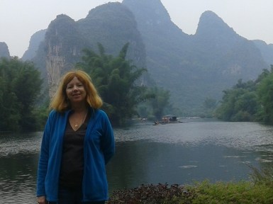 2014-11-15 c Yangshuo - Walking back to Hotel (17)