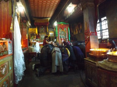 2014-11-23 a Lhasa - Jokhang Temple Kora (12)