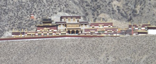 2014-11-25 d Shigatse to Lhasa (15) Bon Monastery